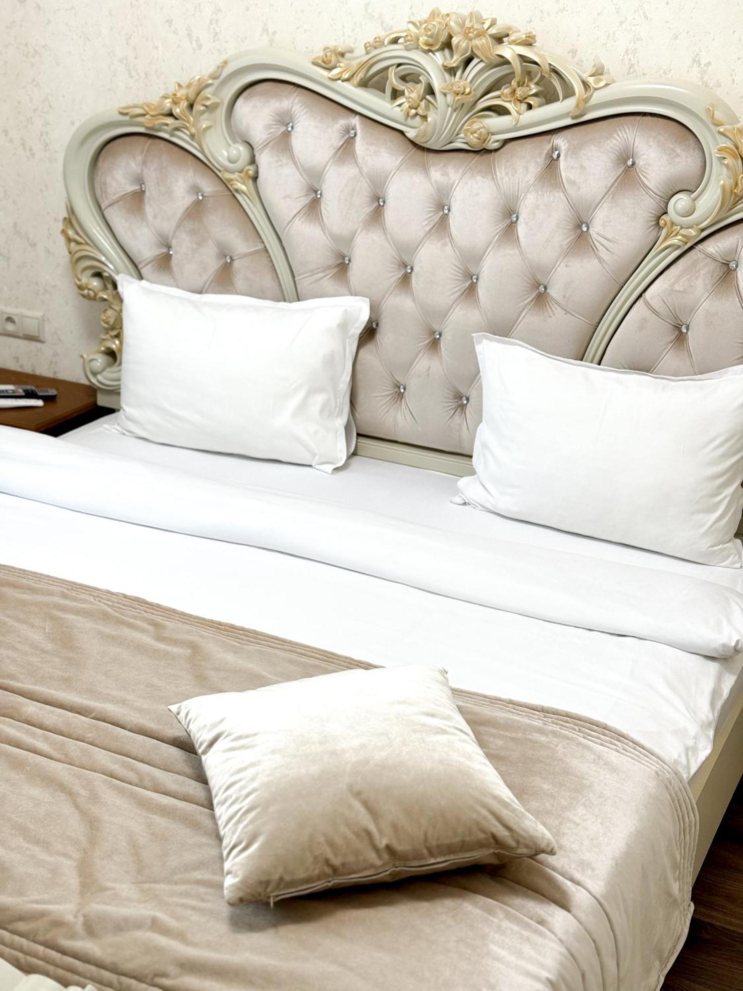 Armenia Hotel Jerevan Buitenkant foto
