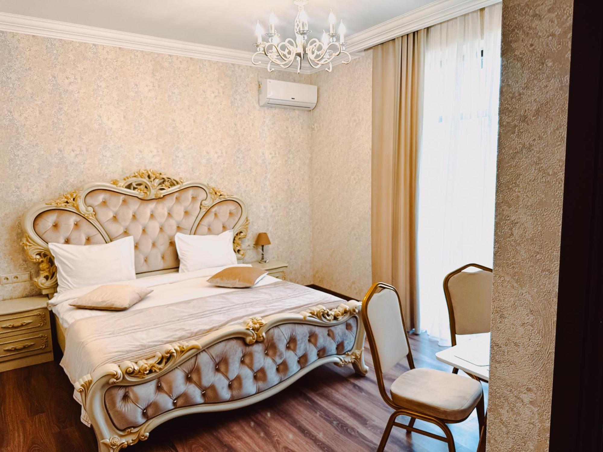 Armenia Hotel Jerevan Buitenkant foto